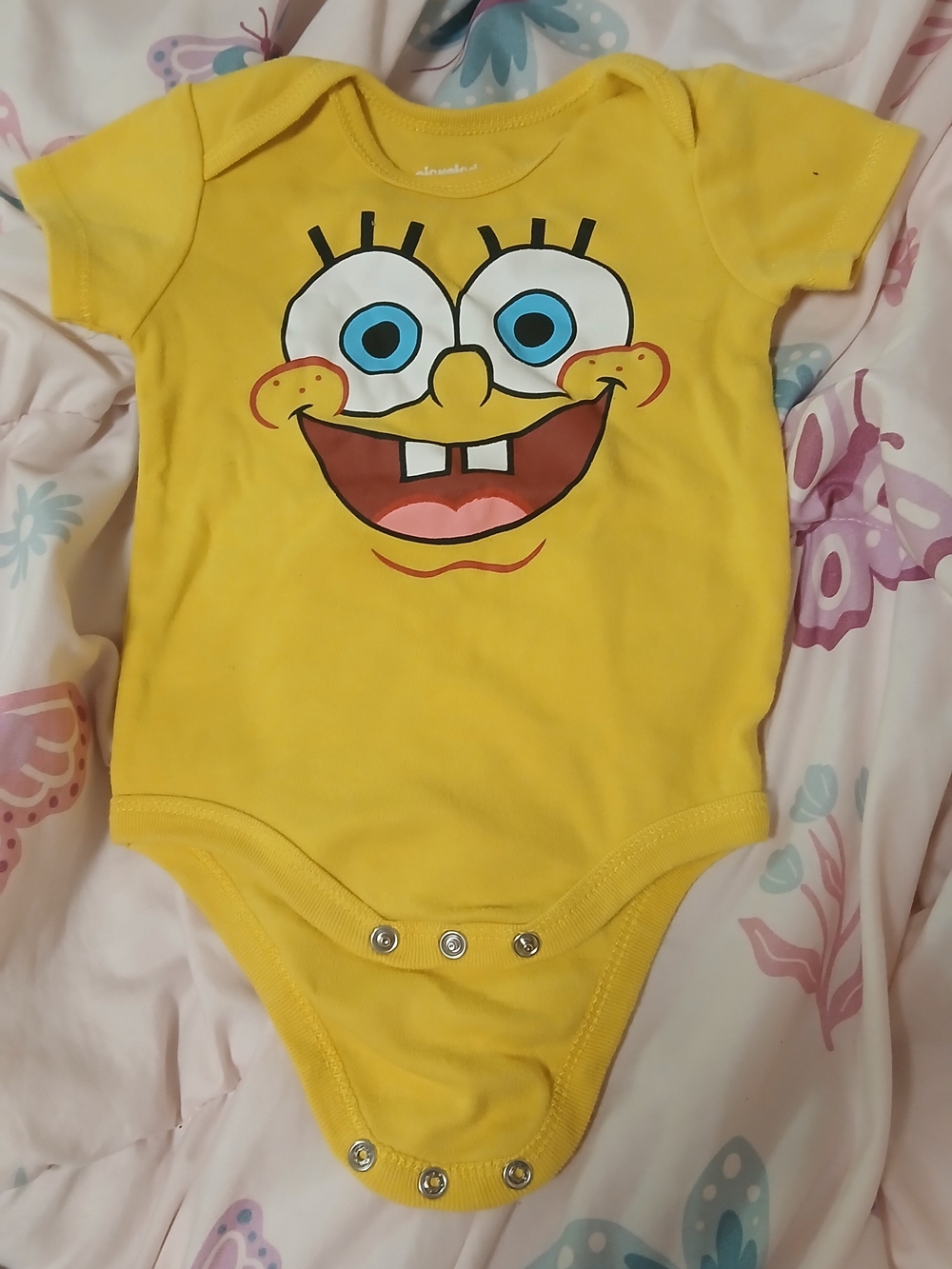Nickelodeon Yellow SpongeBob Graphic Baby One-Piece Bodysuit